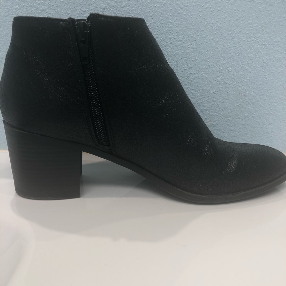 Qupid Ankle Booties